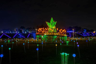 主燈萬物:由藝術家黃文淵創作,以螺旋體思緒如漩渦般繚繞,讓人反思、共思、省思,_0