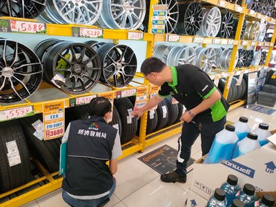 中市府經發局啟動專案查核 汽車輪胎標示抽查_0