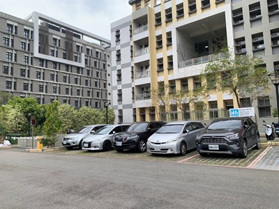 市府推動共享車位,第1波共6處市屬機關場域7月開放共享車位