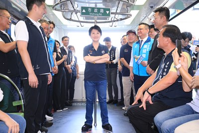 亞洲唯一全國矚目!盧市長開箱Red Bull Showrun Taichung捷運彩繪列車:台中加碼6大優惠