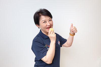 帶貨女王再發威 盧市長拍續集推薦中秋買優採