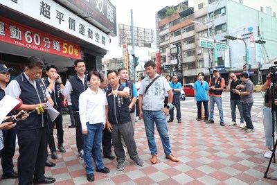 鐵腕護行人! 中市府啟動「無限期公車大執法」 盧市長慰勉員警辛勞:捍衛行人正義