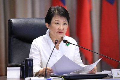 優於中央規定！ 中市充電車格目標提高至10%以上 盧市長：打造智慧綠能之都