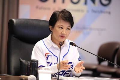 盧市長主持市政會議