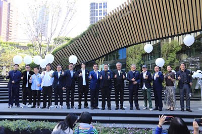 建築大師隈研吾操刀台中「勤美術館」盛大開幕  鄭副市長讚譽：為勤美草悟道放上最重要的寶石！