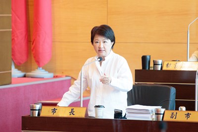 議員頻問中央事務？ 盧市長：專心市政實踐市民承諾