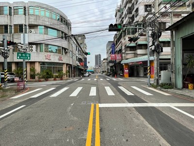 為解決老舊管線滲水問題，市府與水公司合作辦理管線汰換及路面燙平_0