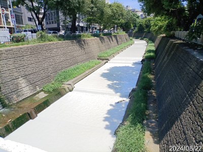 油漆粉刷廢液污染