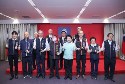 市政會議獻獎