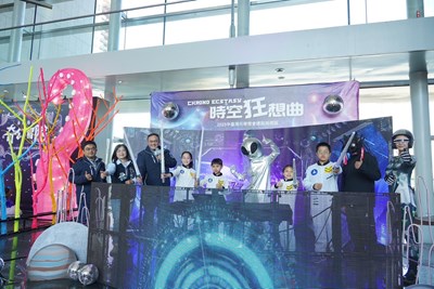 01-2025中台灣元宵燈會！中央公園「時空狂想曲」28帶你進入狂想宇宙