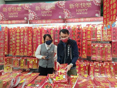 中市經發局因應年節啟動賣場專案抽查均合格