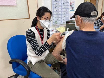 民眾踴躍接種流感疫苗，衛生局呼籲，符合11類公費接種對象資格者，請盡速完成接種_1_0