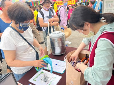 大甲媽祖遶境資收宣導及二手袋回收兌換