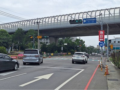 利用號誌秒數、上下游路口號誌連鎖等方式,讓車流運行順暢