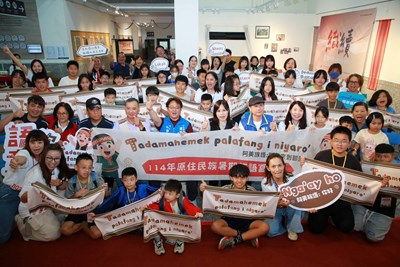 夏令營第一梯次始業式大合照