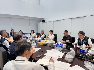 面對美國宣布對台對等關稅20%,盧市長今晚召開跨局處緊急應變會議