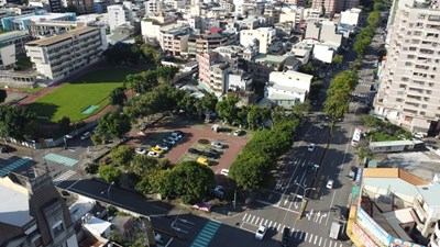 南平立體停車場周邊近車站、圖書館、園道等公共設施