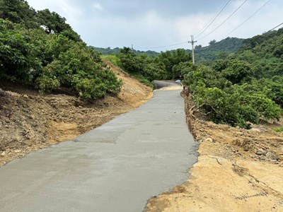 霧峰暗坑巷便道混凝土澆置後