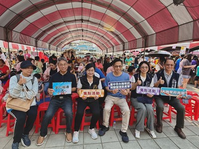 大雅學府商圈 麥陶假復古二手市集,結合玩水節及趣味闖關集章活動