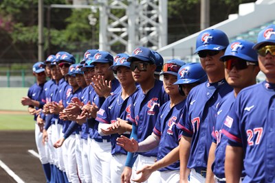 球員列隊(圖片下載處:flickr網站,來源:WBSC.org)_0