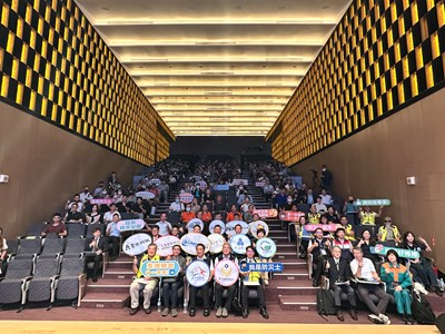 臺中市政府今(19)日於經濟部臺中軟體園區大里藝術廣場與逢甲大學合作辦理「2025臺日_0