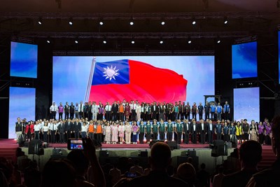 國慶晚會人氣爆棚!超過20大工商團體、逾200人領唱國歌 齊獻「台中Style」祝福