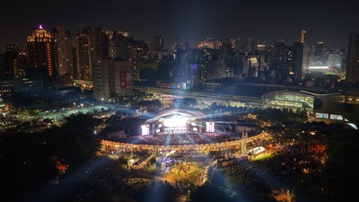 2025搖滾台中熱力落幕 兩日吸引超過18萬人潮 新聞局長:秋日最強音浪在台中!