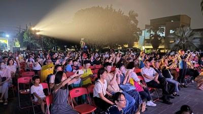 民眾參與熱烈,現場人山人海