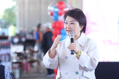 盧市長：獻給神岡區及神洲里的里民