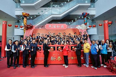 鑼響敲好運市政向前行