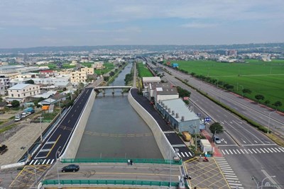 安良港排水護岸與道路(永天橋至下莊橋)改善完成