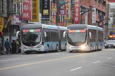 中市300路公車  即日起增四成行駛班次