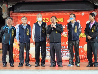 吳局長祝大家新年快樂