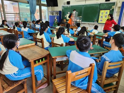 1月2日至6日是全國防火週,台中市消防局結合在地婦女防火宣導隊、義消等進行43場次宣導活動