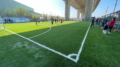 海線首座人工草球場帶動足球運動發展