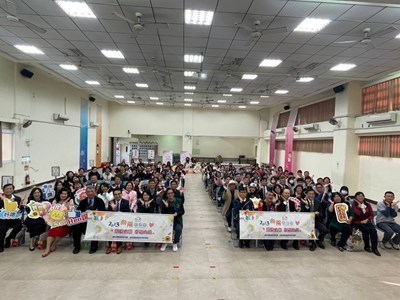 中市頒發向陽教育獎助學金 24名逆境向上學生獲獎