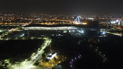 2024中臺灣元宵燈會將於2月16日在臺中中央公園盛大展開，為迎接燈會到來，建設局點亮台中國際會展中心及綠美圖
