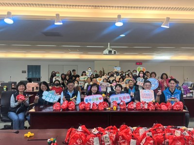玩出社區新滋味!中市7績優社區獲贈300組積木
