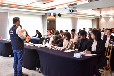 台中水湳經貿段6、8地號招商正著時,吸多家業者做足準備、交流踴躍