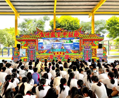 動保處與五洲園掌中劇團跨界合作 創新推出動保主題布袋戲「史艷文與浪犬」