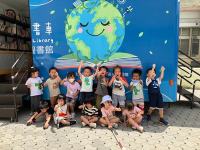 行動圖書車8月17日前進三井Outlet,邀請大小朋友來借書_0