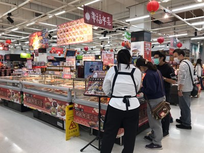 中高齡勞工就業同樣有好表現1