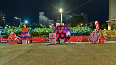 豐原陽明市政大樓耶誕燈飾佈景 (1)
