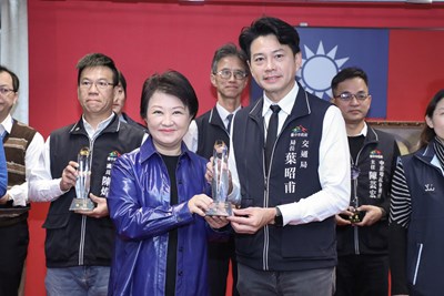 獲4大獎肯定!中市南屯精密園區文山停車場再奪公共工程廉能透明獎