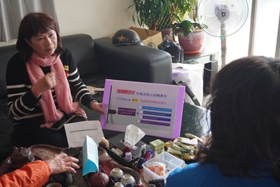 照片5-向里長、鄰長說明防詐機制作業及個案協助事宜(113年12月19日)_0_0
