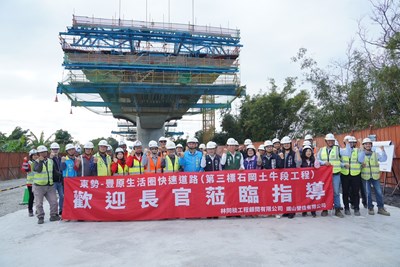 01-斷橋不再，蛇現幸福！中市建設局長：東豐快跨大甲溪橋4月合攏！_0