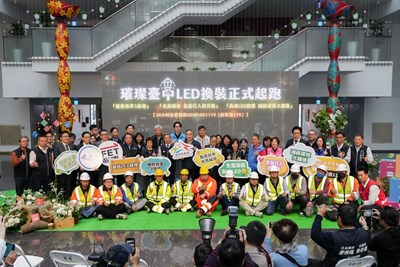 01-中市LED節能路燈換裝啟動！ 黃副市長：引領永續淨零新標竿_0