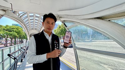 台中市政府交通局長葉昭甫邀請市民朋友一起享受台中公車的智慧新生活！