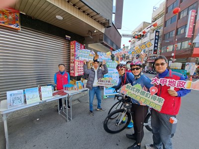 響應「2025萬眾騎BIKE活動」   大甲地所宣導制式界標埋設