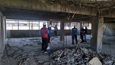 清水近50年大樓5、6樓層塌陷無人員傷亡   中市都發局採三大措施維護公安